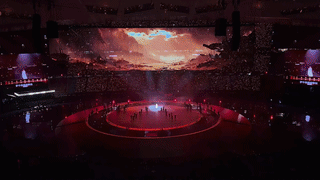 张杰鸟巢演唱会舞台亮点 维世升降折叠LED屏+立体LOGO视觉呈现