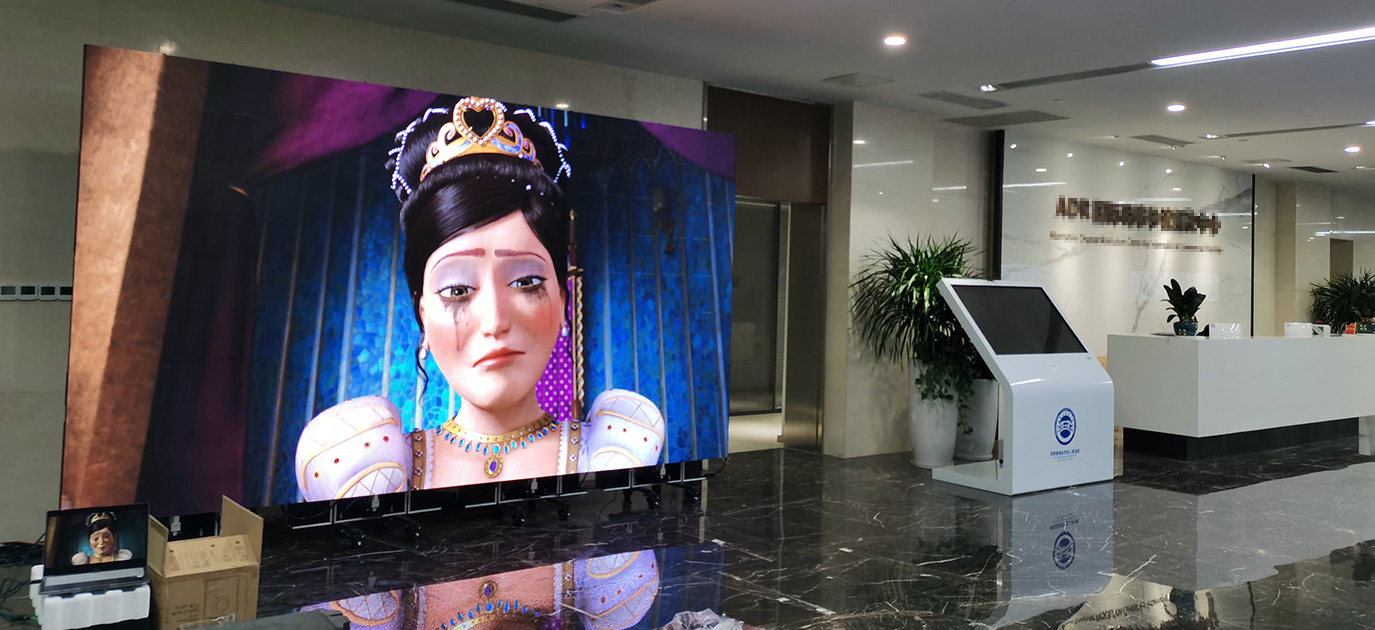 如何增加LED移动拼接屏的可视角度?