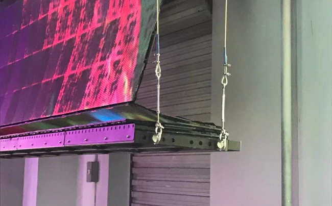 深圳室内led显示屏卷帘屏品牌