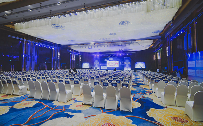 星级酒店宴会厅舞台可折叠LED显示屏设计方案